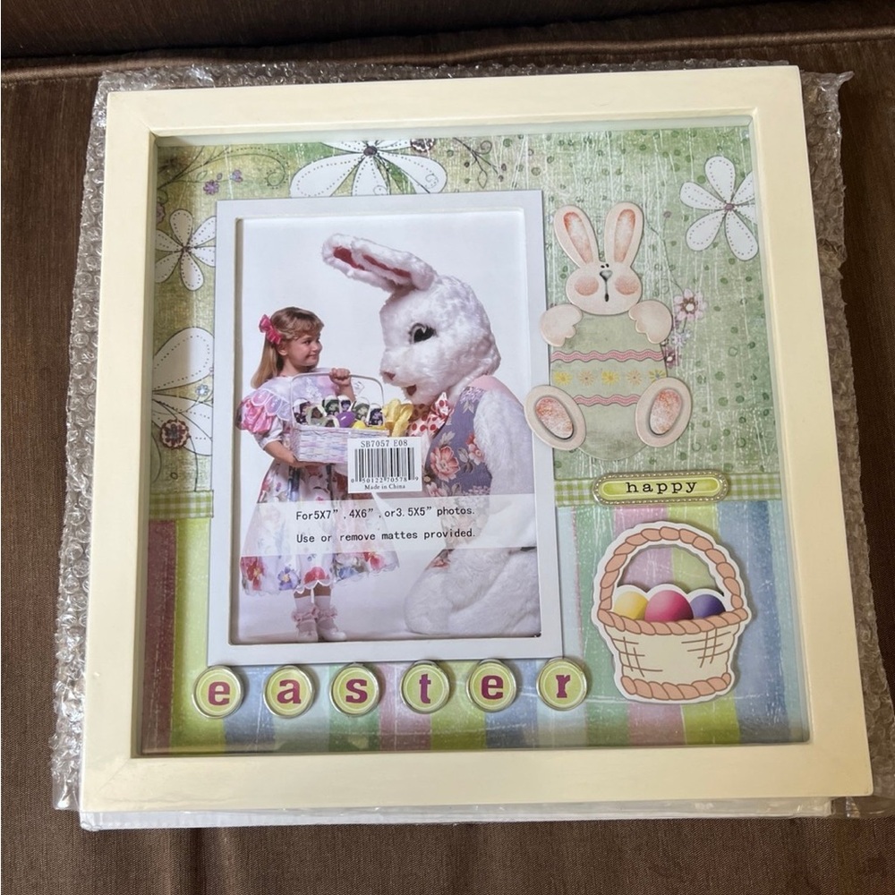 New in box Easter Bunny Photo Frame - Cream